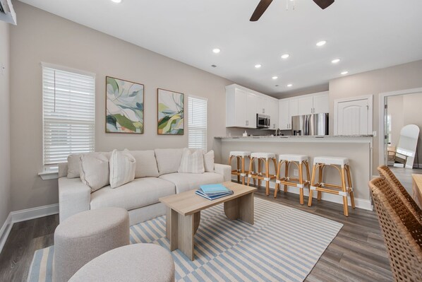 Televisión y oficina 