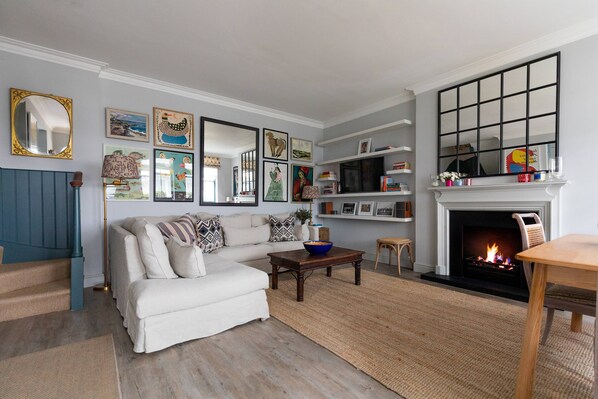 Appartement (3 Bedrooms) | Coin séjour