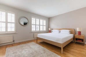 Apartment (3 Bedrooms)