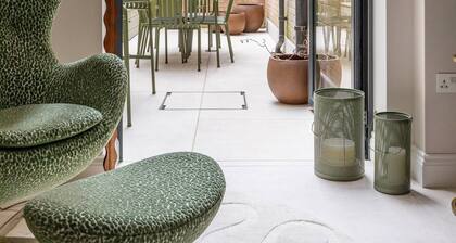 Culford Gardens III by Onefinestay