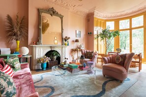 Apartment (3 Bedrooms) | Living area - Belsize Park Gardens by Onefinestay (London)