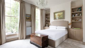 Apartment (4 Bedrooms) | 4 Schlafzimmer, Bügeleisen/Bügelbrett, Babybetten, Bettwäsche