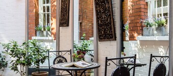 Sloane Gardens by Onefinestay