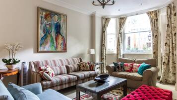 Leilighet (2 Bedrooms) | Oppholdsområde | TV