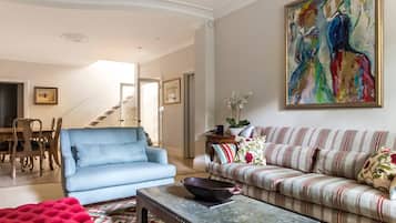 Apartment (2 Bedrooms) | Living area | TV