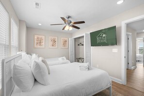 5 Schlafzimmer, Bügeleisen/Bügelbrett, Internetzugang, Bettwäsche