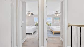 5 soveværelser, skrivebord, strygejern/strygebræt, weekendseng