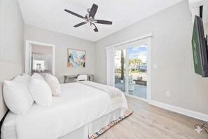 5 bedrooms, iron/ironing board, Internet, bed sheets - Topsail Jewel•Steps to Ocean•Private Garage (Myrtle Beach)