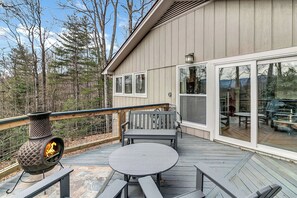 Signature House, 3 Bedrooms, Patio, Mountain View | Terrace/patio