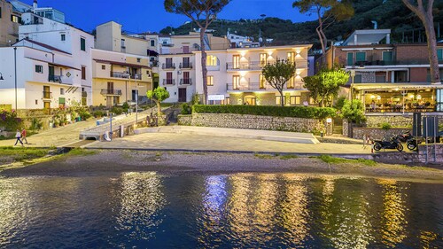 Hotiday Room Collection - Massa Lubrense