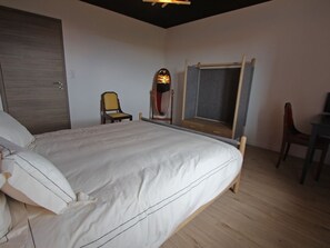 2 chambres, accĂšs au Wi-Fi (inclus), literie fournie