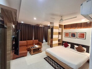 Superior Studio Suite | Free WiFi - Hotel Sapphire Inn (Gorakhpur)