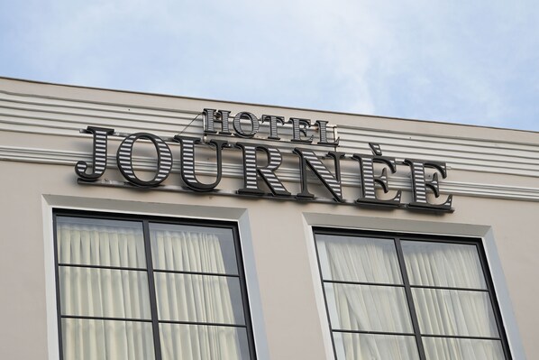 Front of property - Hotel Journee  (Dehradun)