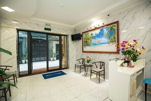 Reception - Sumitomo7- Linh Lang Serviced Apartment (Hanoi)