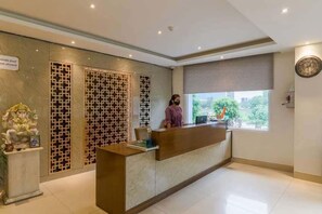 Reception - Hotel Surya Grand (Lucknow)