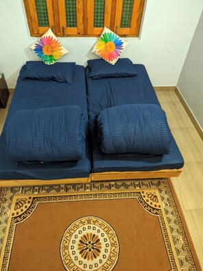 6 bedrooms, in-room safe, desk, iron/ironing board