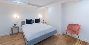 1 chambre, fer et planche à repasser, Wi-Fi, draps fournis