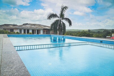 Sea Horizon Resort
