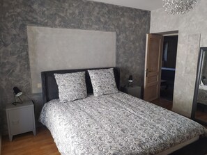 2 Schlafzimmer, Bügeleisen/Bügelbrett, Reisekinderbett, kostenloses WLAN