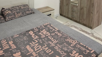 1 bedroom, WiFi, bed sheets