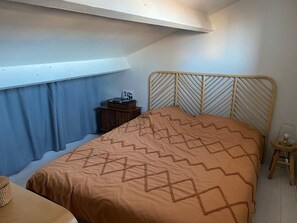1 室のベッドルーム、アイロン / アイロン台、WiFi、ベッドシーツ