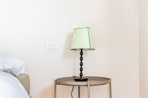 5 bedrooms, iron/ironing board, travel crib, WiFi