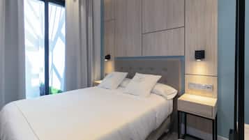 1 bedroom, in-room safe, blackout curtains, soundproofing