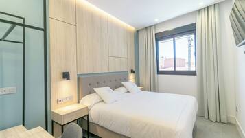 Deluxe Double Room | In-room safe, blackout drapes, soundproofing, iron/ironing board