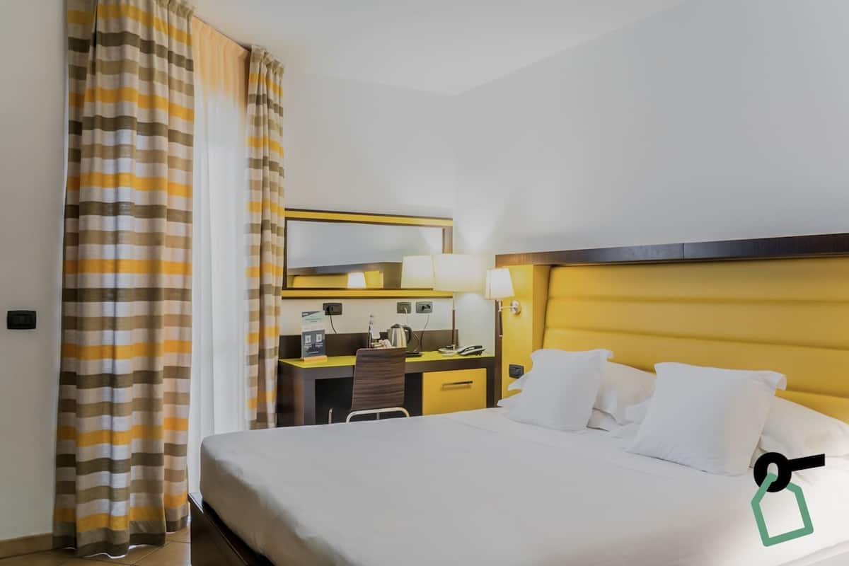 Habitación doble clásica | Minibar y wifi gratis