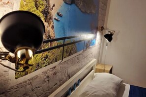 3 camere, una scrivania, ferro/asse da stiro, Wi-Fi