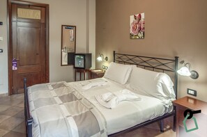 Double Room | Free WiFi - Hotiday Room Collection - Massa Alta (Massa Marittima)