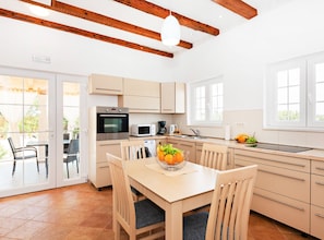 Villa (Vila Nira Radonić) | Salle à manger