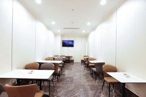 Restaurant - Super8 Yuet Hotel (Beijing Qilizhuang Branch) (Beijing)