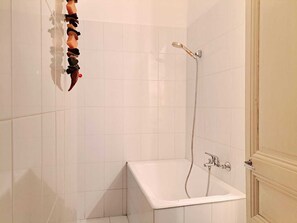 Bathroom - Casa Giannina (Sanremo)