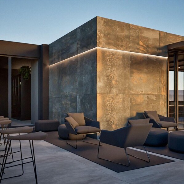 Front of property - HOTEL PALAZZO PEPE (Naples)