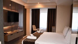 In-room safe, soundproofing, iron/ironing board (on request), free WiFi - Jade Boutique Hotel (Baku)