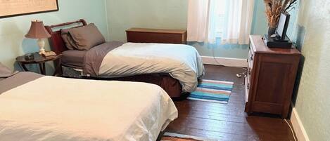 3 bedrooms, free WiFi, bed sheets