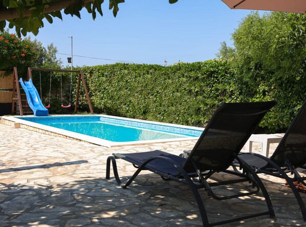 House (Holiday Home Krnić) | Outdoor pool