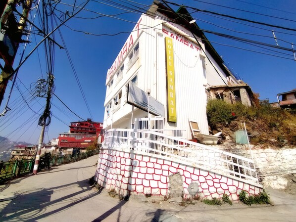 Fachada da propriedade
