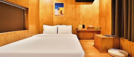 Quarto casal com design assinado | Wi-Fi de cortesia