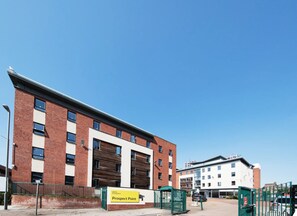Front of property - For Students Only Prospect Point in Liverpool (Liverpool)