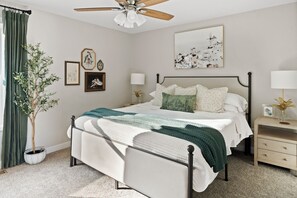 3 bedrooms, desk, iron/ironing board, travel cot