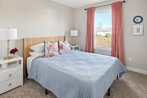 3 عدّة غرف نوم ومكواة/لوح كي وسرير سفر وواي فاي مجانًا