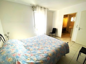 1 chambre, draps fournis