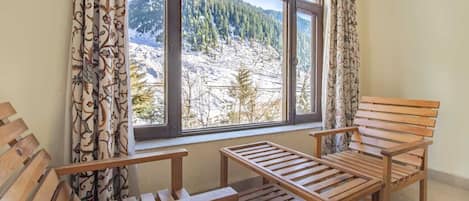 Deluxe Room, Mountain View | View from room