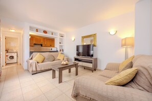 Living area - Lovely 1 bedroom apartment (Puerto del Carmen)