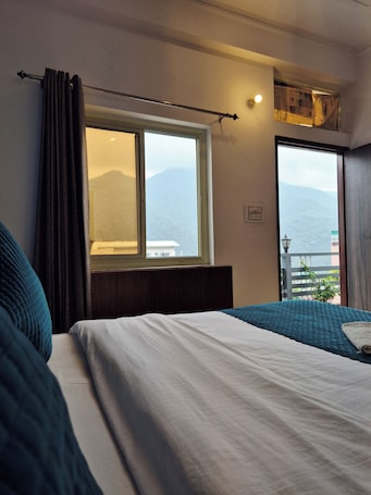 Wifi gratis . Manzil Hostel