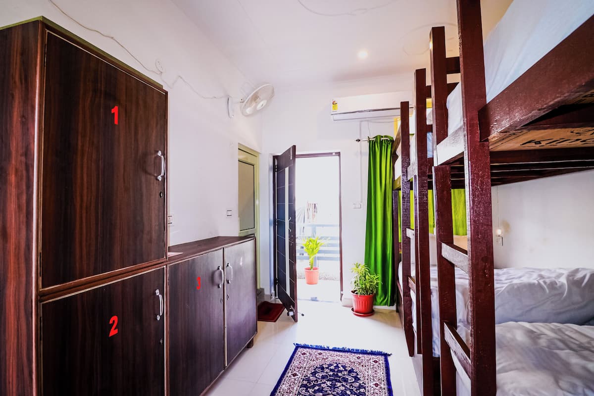 Shared Dormitory, Mixed Dorm, Balcony | Free WiFi