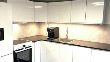 Oven, stovetop, dishwasher