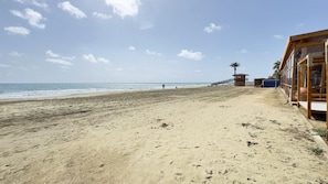 Apartment, 2 Bedrooms, Smoking, Balcony | Beach